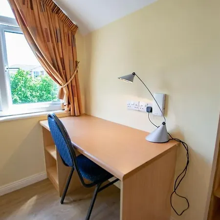 Vakantiehuis 108 - 5 Bed Townhouse By Shortstays Galway