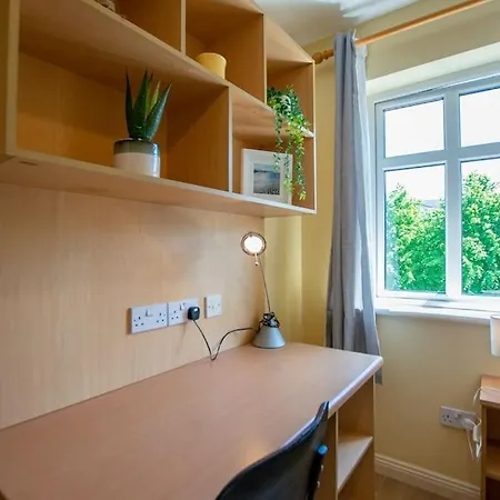 Дом отдыха 108 - 5 Bed Townhouse By Shortstays